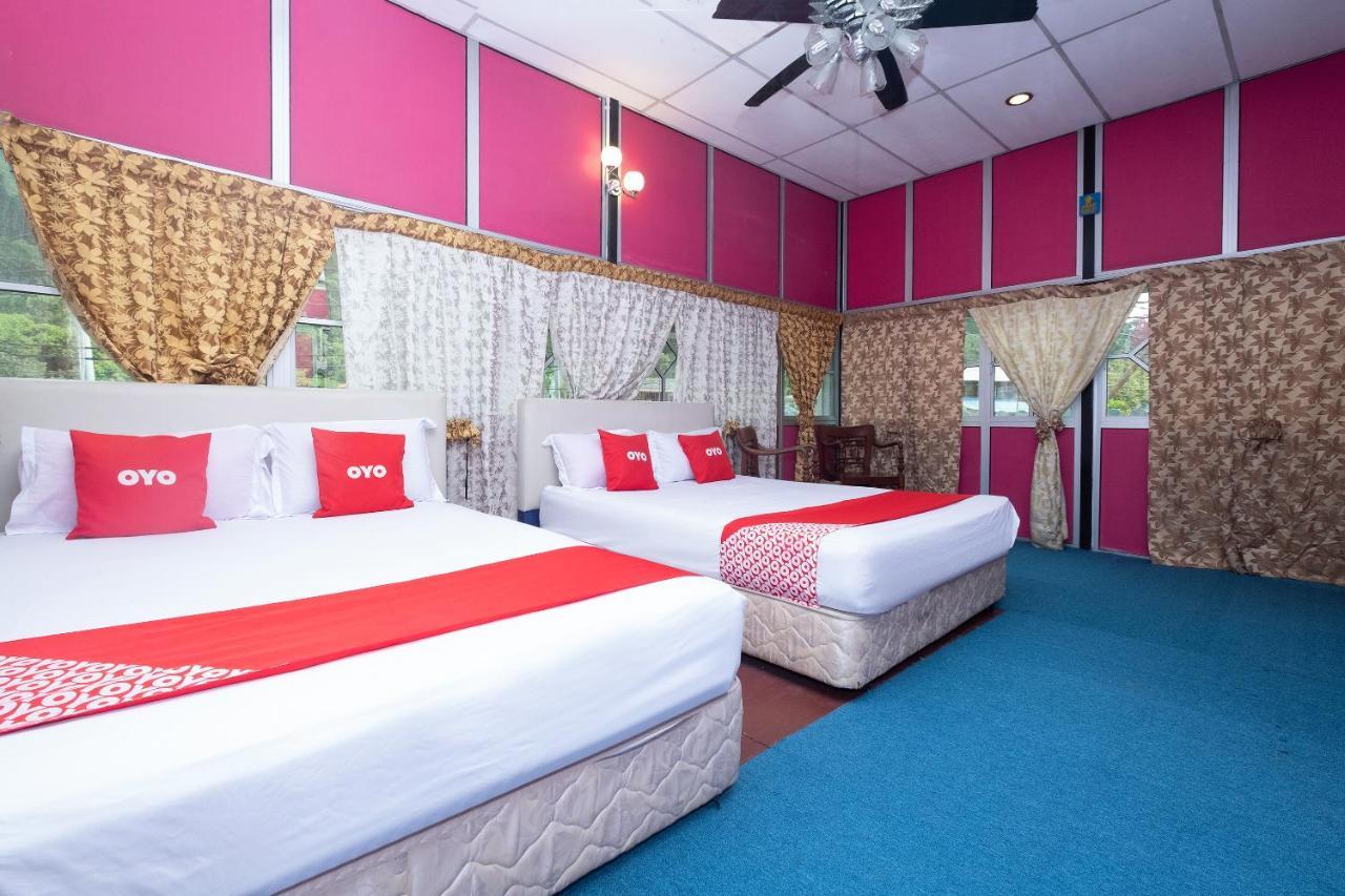 Oyo 89984 Noris Wang Homestay Лумут Екстериор снимка